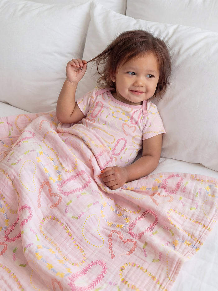 47in Lei Blossoms Muslin Blanket