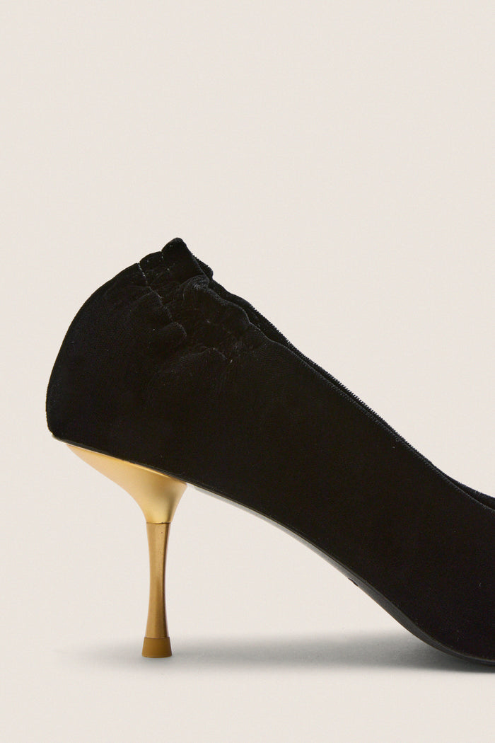 Black Valentina Pump