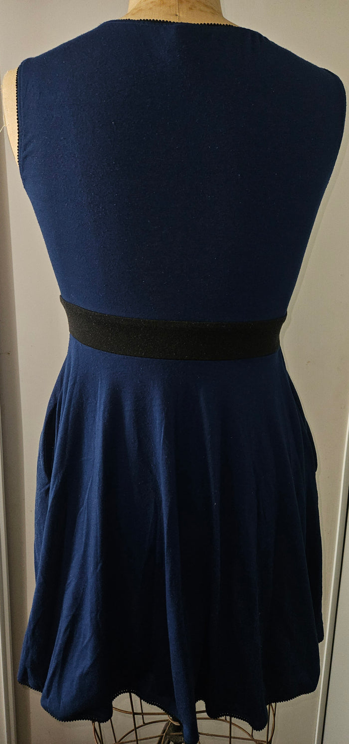 Doctor Who BBC Large Blue TARDIS Police Public Call Box Sleeveless Skater Dress