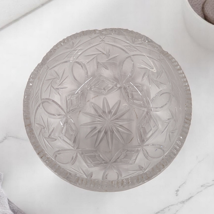 Large 8" Hand-Cut Crystal Glass Fruit Bowl Pinwheel Pattern