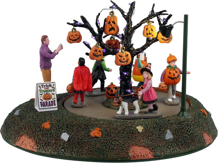 Lemax Trick or Treaters Parade