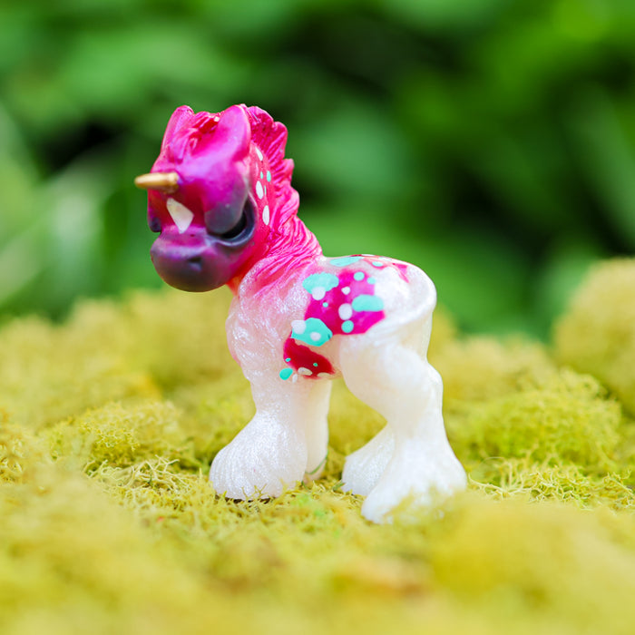 Magenta Grumpicorn