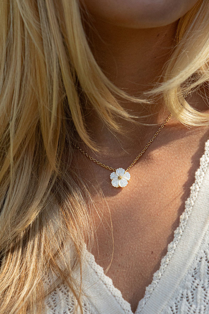 Mother of Pearl Meadow Garden Petite Station Necklace