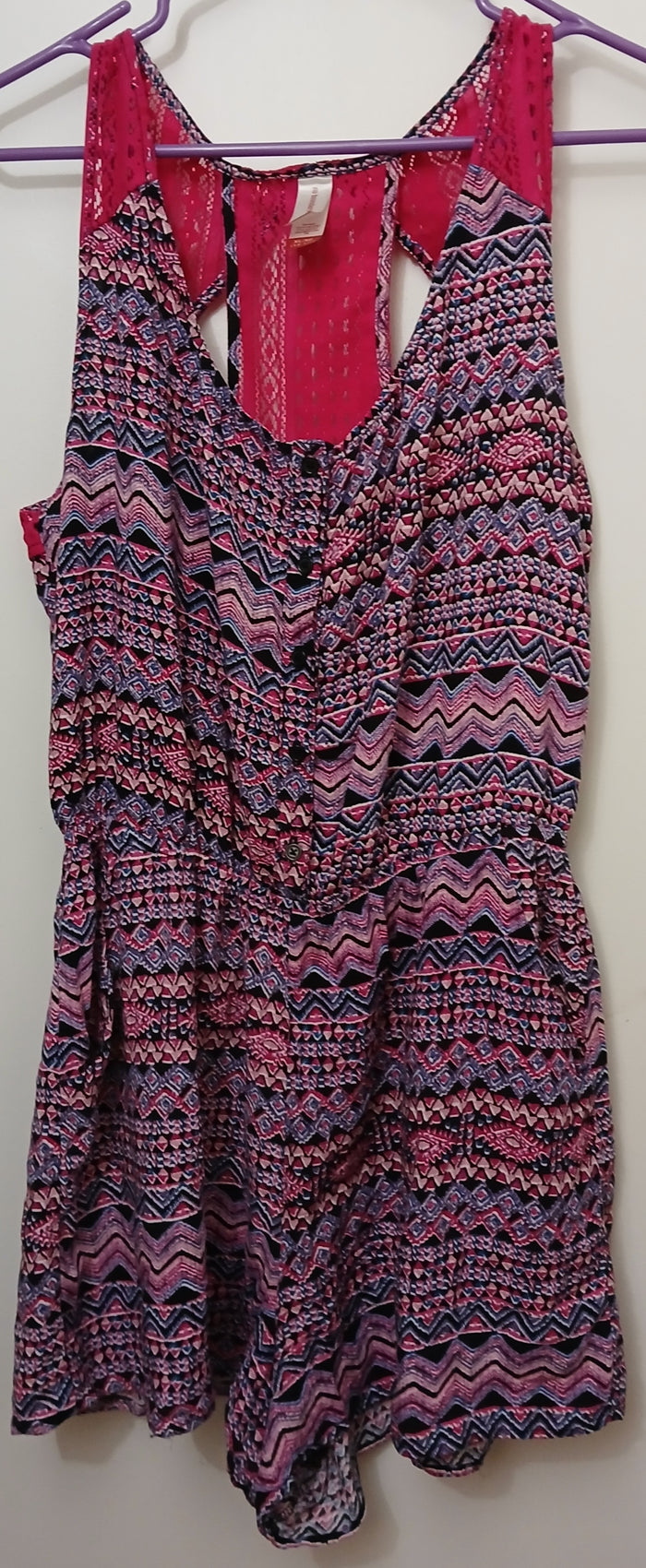 NO BOUNDARIES XL Multicolor Geometric Print Sleeveless Keyhole Back Summer Romper
