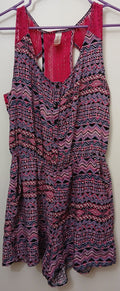 NO BOUNDARIES XL Multicolor Geometric Print Sleeveless Keyhole Back Summer Romper