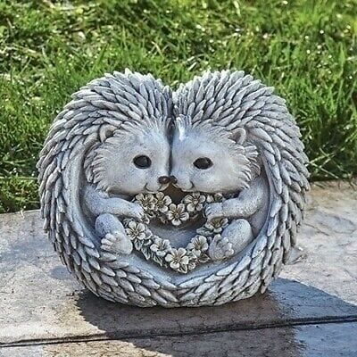 Roman 7" Puddgy Hedgehog Love #12336 NIB . Free Shipping 48 States
