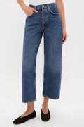 Classic and effortless, the Shortwave Arc Jean features a high-waisted, straight-leg design, paired with dark slip-on flats for a fun, high-end look.