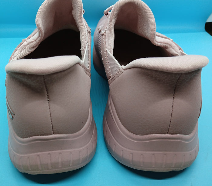 Size 8.5 Pink Memory Foam Bob’s Skechers Slip In Women’s Comfort Walking Shoes