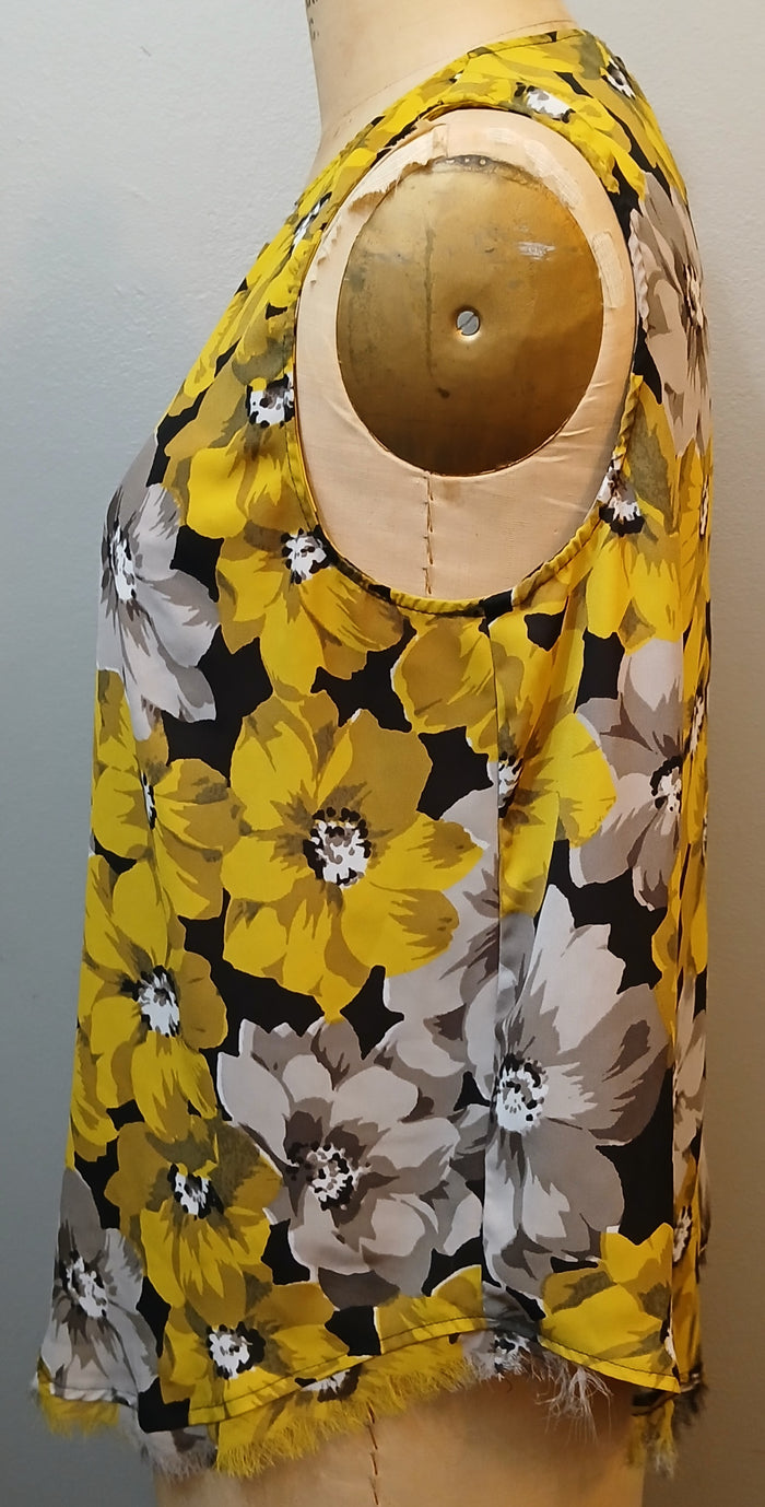 WHO WHAT WEAR XXL Black Yellow Gray White Floral Print Sleeveless Fringe Hem Blouse